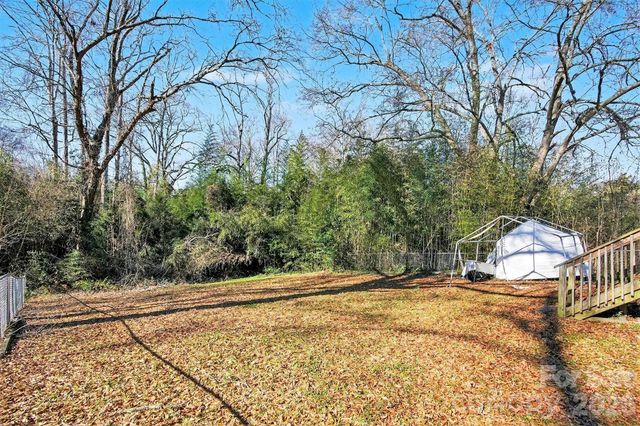 409 S Maple Street, Dallas, NC 28034