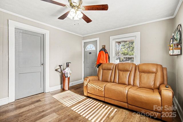 409 S Maple Street, Dallas, NC 28034