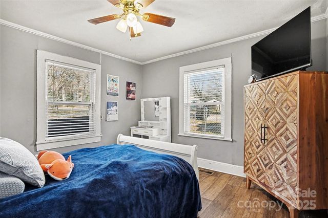 409 S Maple Street, Dallas, NC 28034