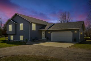 7823 Cabana Circle, Maine Prairie Twp, MN 55353