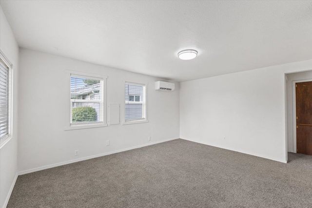 1223 E Decatur Ave, Spokane, WA 99208