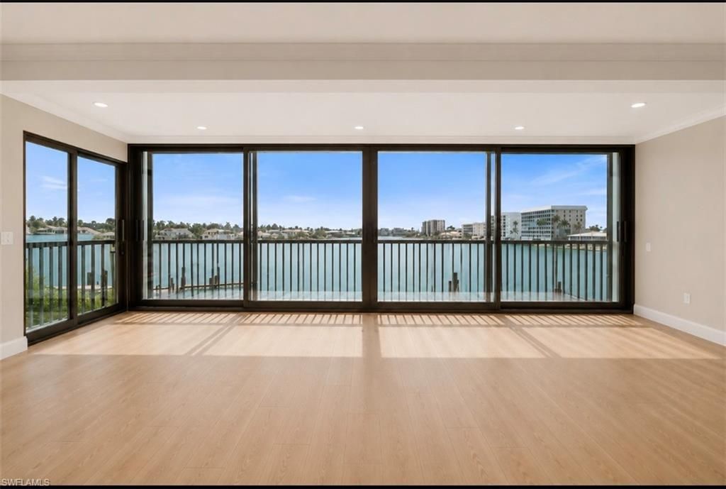 222 Harbour DR 301, NAPLES, FL 34103 — exterior
