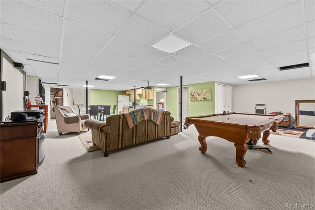 2162 London Bridge Drive, Rochester Hills, MI 48307