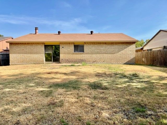 4020 Blue Flag Lane, Fort Worth, TX 76137