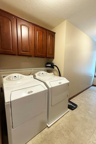 741 Huntley Avenue, Logan, OH 43138