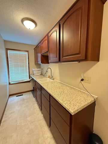 741 Huntley Avenue, Logan, OH 43138