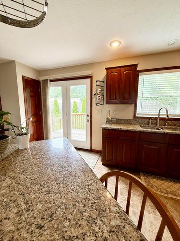 741 Huntley Avenue, Logan, OH 43138