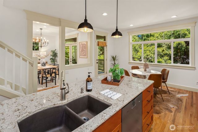 2322 NE 92nd Street, Seattle, WA 98115