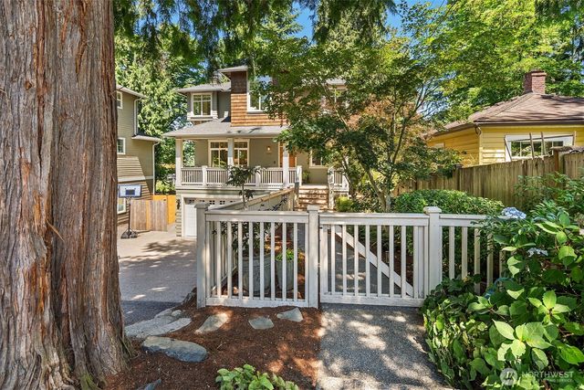 2322 NE 92nd Street, Seattle, WA 98115
