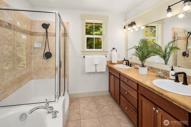 2322 NE 92nd Street, Seattle, WA 98115