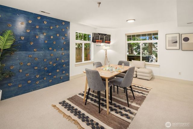 2322 NE 92nd Street, Seattle, WA 98115