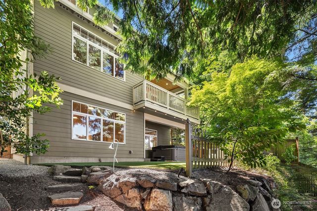 2322 NE 92nd Street, Seattle, WA 98115