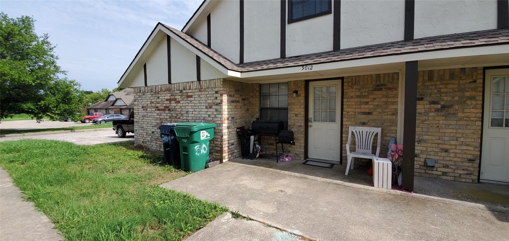3008-3014 N Bell Avenue, Denton, TX 76209