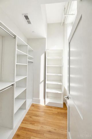 915 Vine Street, Cincinnati, OH 45202