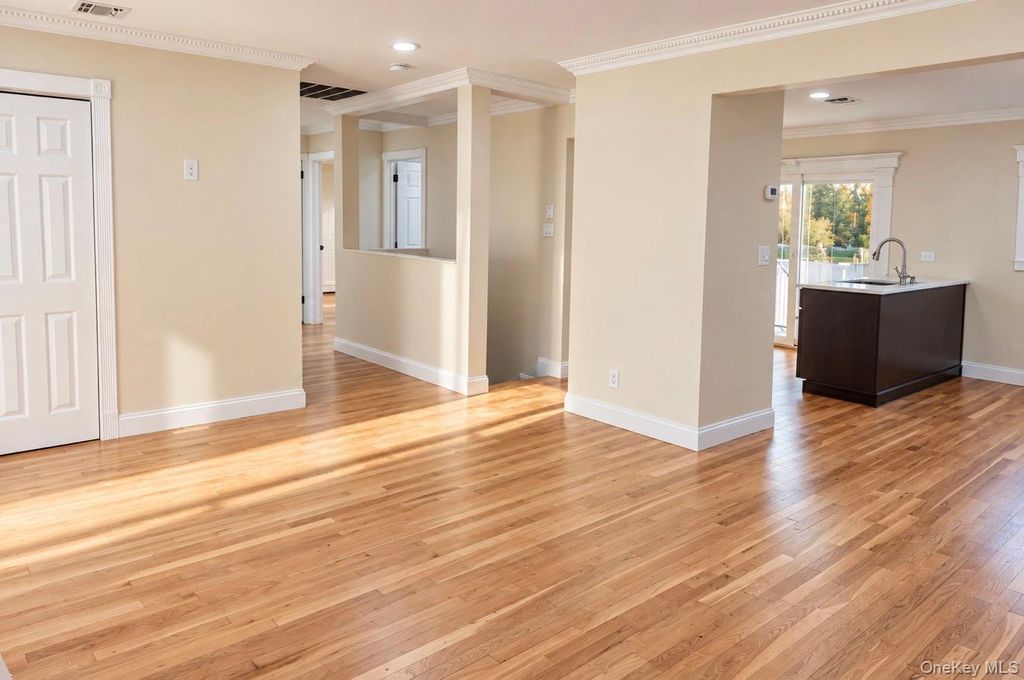 108 Forsythia Lane, North Babylon, NY 11703 — photo 5