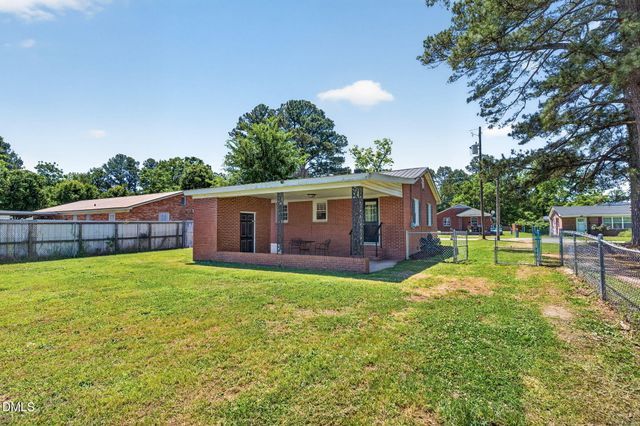 407 E Pearsall Street, Dunn, NC 28334