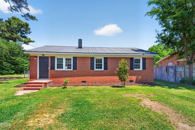 407 E Pearsall Street, Dunn, NC 28334