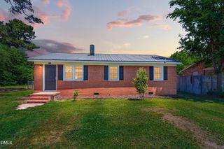 407 E Pearsall Street, Dunn, NC 28334