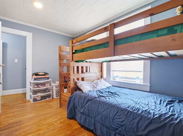 74 Carlisle St, Lowell, MA 01852