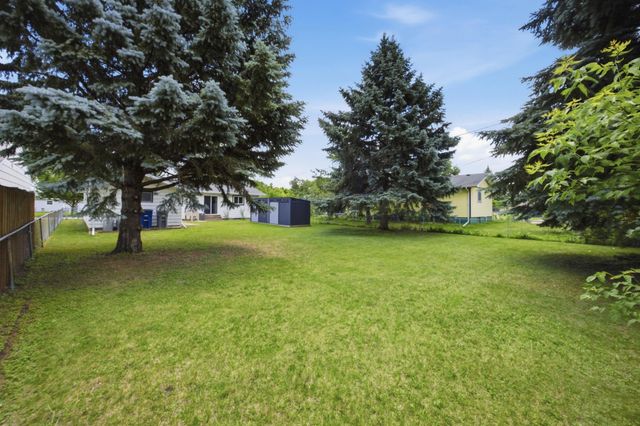 809 19TH Street N, Moorhead, MN 56560