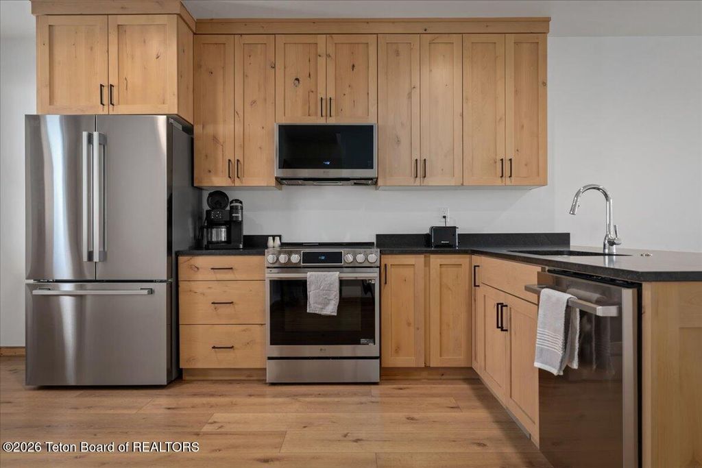 9033 OLD JACKSON HIGHWAY, Victor, ID 83455 photo 30