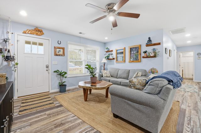 109 Dean Drive, Harrodsburg, KY 40330