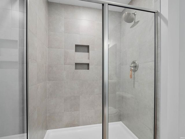 9704 Chadwick Lane, Fort Wayne, IN 46808