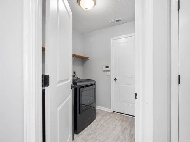 9704 Chadwick Lane, Fort Wayne, IN 46808