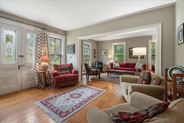 5 Black Dog Lane, Underhill, VT 05489