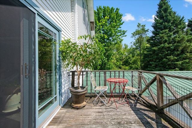 5 Black Dog Lane, Underhill, VT 05489