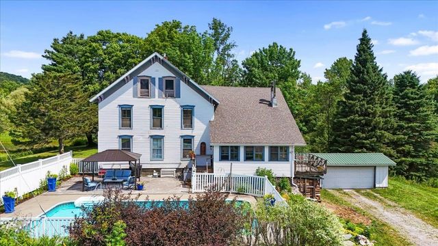5 Black Dog Lane, Underhill, VT 05489