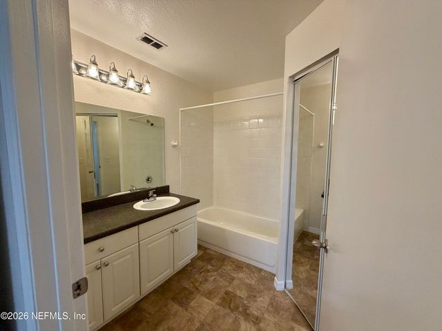 1717 COUNTY ROAD 220 107, Fleming Island, FL 32003