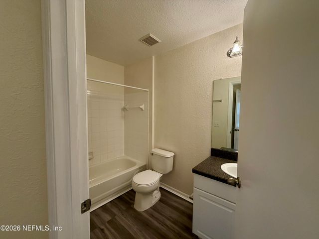 1717 COUNTY ROAD 220 107, Fleming Island, FL 32003