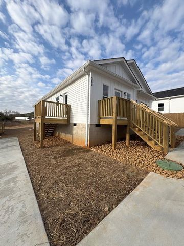 4323 Cronan Drive, Cohutta, GA 30710