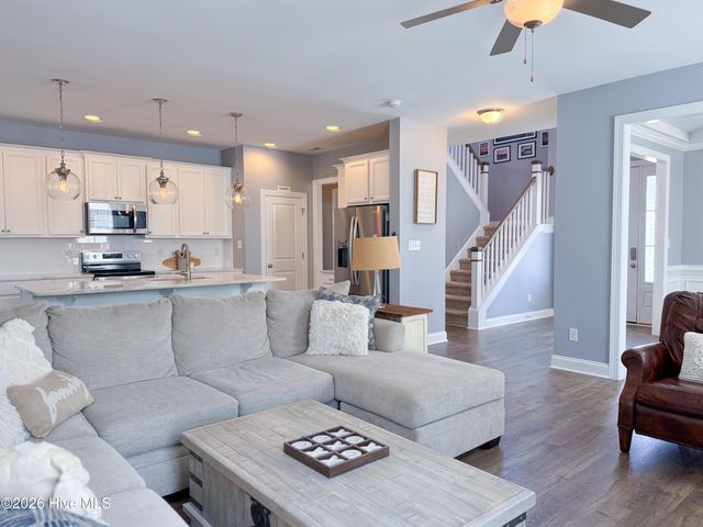 585 W Craftsman Way, Hampstead, NC 28443