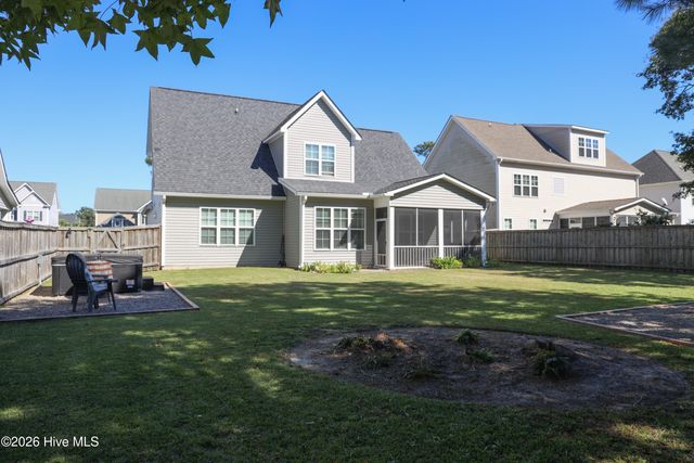 585 W Craftsman Way, Hampstead, NC 28443