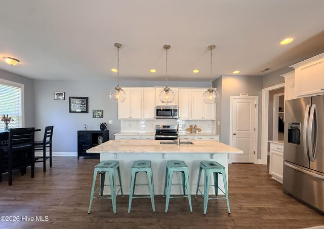 585 W Craftsman Way, Hampstead, NC 28443