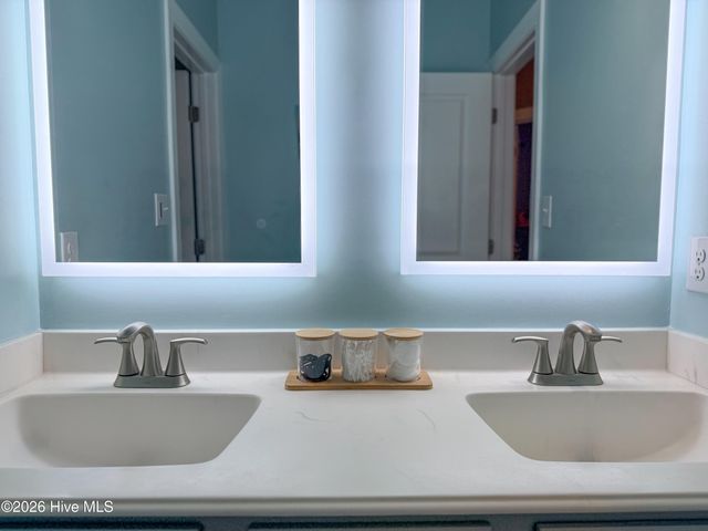 585 W Craftsman Way, Hampstead, NC 28443