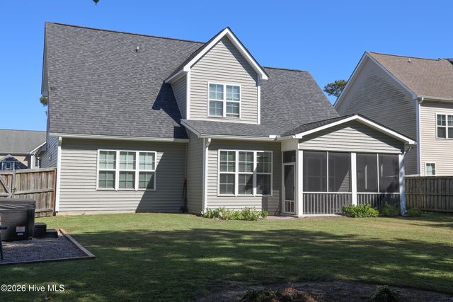 585 W Craftsman Way, Hampstead, NC 28443