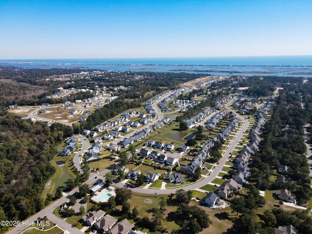585 W Craftsman Way, Hampstead, NC 28443