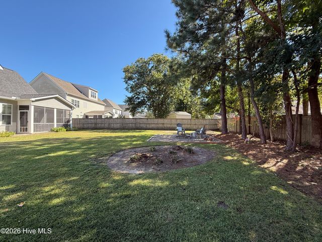 585 W Craftsman Way, Hampstead, NC 28443