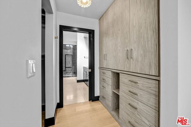 9025 Keith Avenue 302, West Hollywood, CA 90069