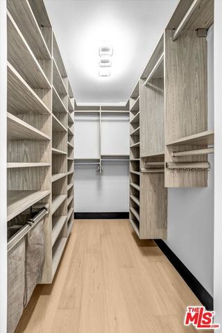 9025 Keith Avenue 302, West Hollywood, CA 90069