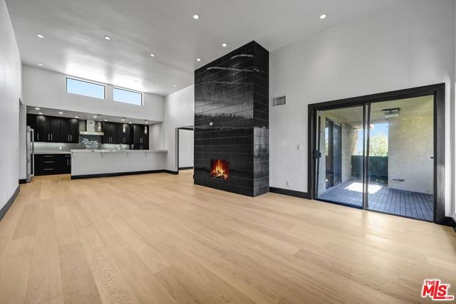 9025 Keith Avenue 302, West Hollywood, CA 90069