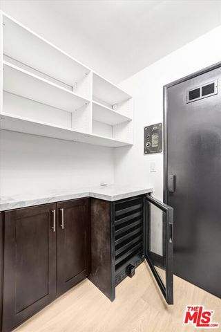 9025 Keith Avenue 302, West Hollywood, CA 90069