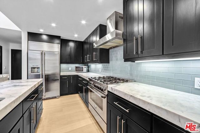 9025 Keith Avenue 302, West Hollywood, CA 90069