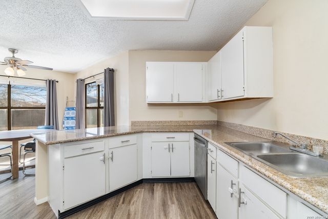 6858 Eden Grove, Converse, TX 78109