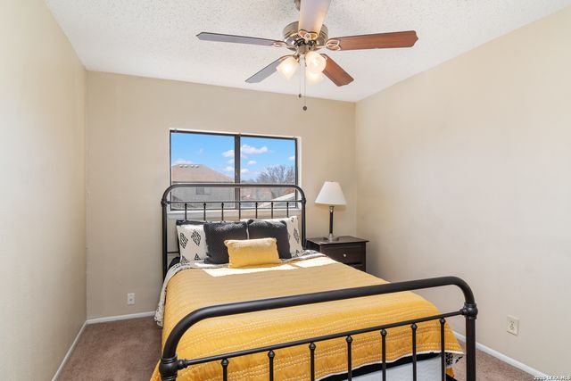 6858 Eden Grove, Converse, TX 78109