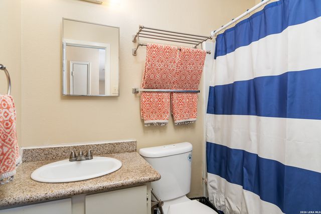 6858 Eden Grove, Converse, TX 78109