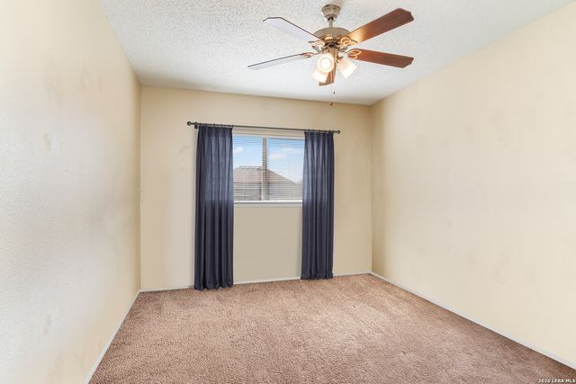 6858 Eden Grove, Converse, TX 78109